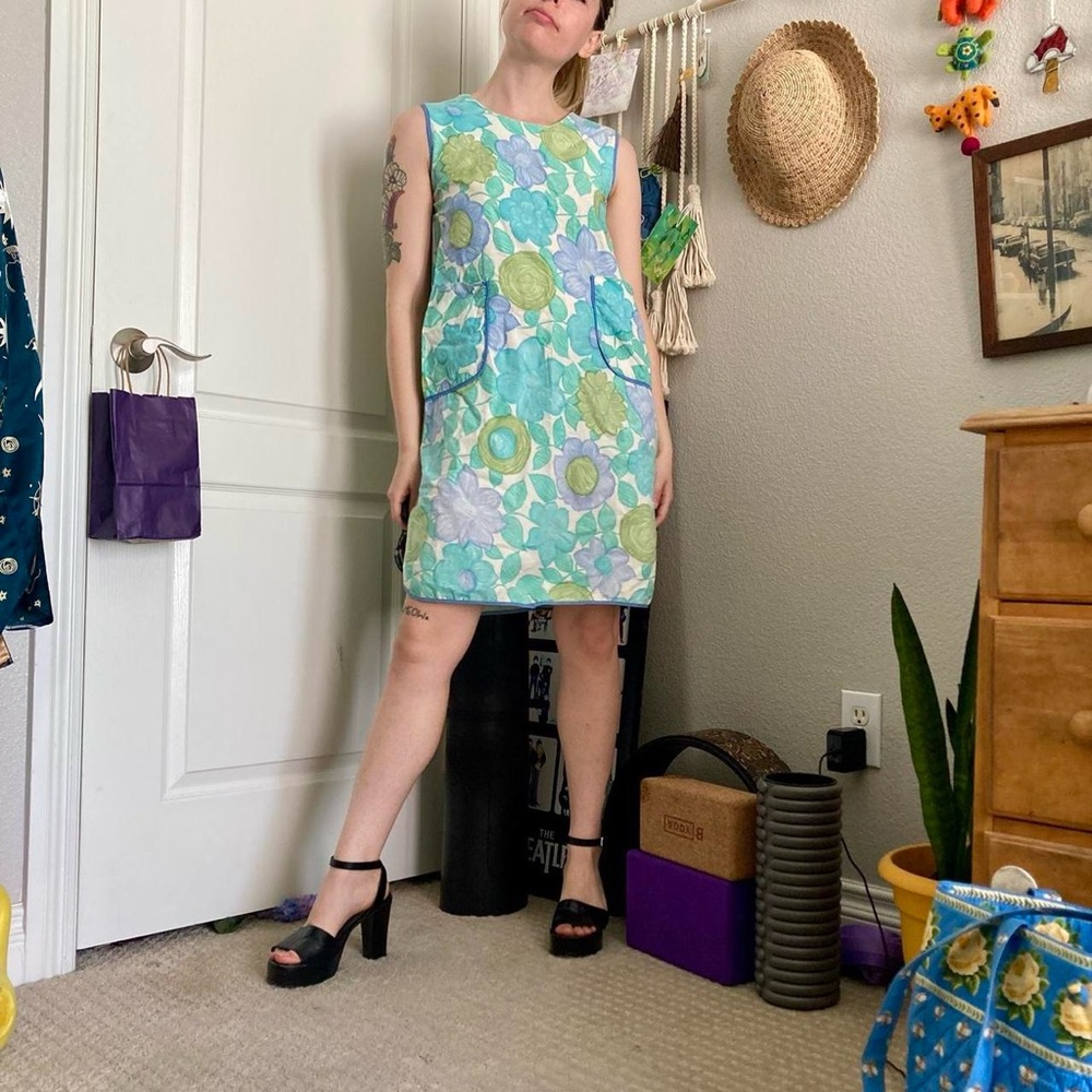 Handmade vintage floral mini dress with pockets